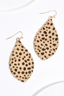 Cato Animal Fur Stud Leaf Earrings> Earrings