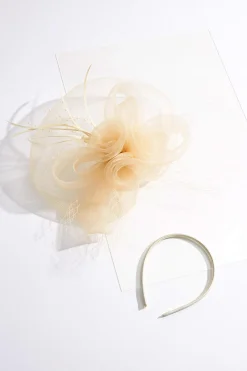 Cato Feather Pearl Veil Fascinator> Hats & Hair