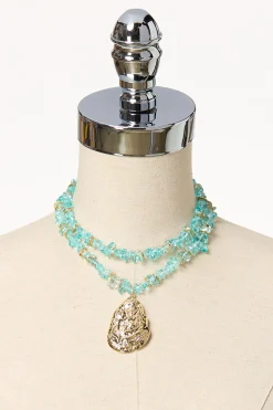 Cato Gold Shell Pendant Necklace> Necklaces