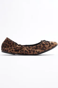 Cato Keyhole Scrunch Flats> Flats
