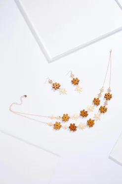 Cato Mod Wood Flower Necklace Earring Set> Sets|Necklaces