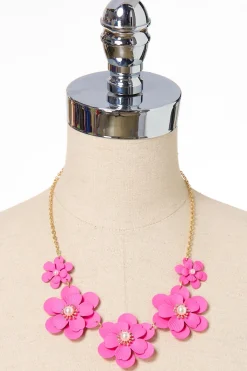 Cato Pearl Center Flower Necklace Set><noscript><img width=