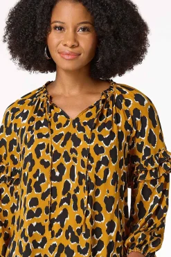 Cato Spotted Ruffled Trim Top><noscript><img width=