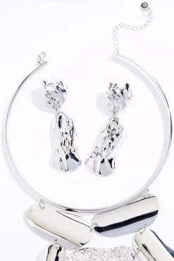 Cato Statement Textured Wire Necklace Set><noscript><img width=