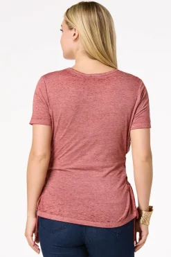 Cato Under His Wings Graphic Tee> Tops